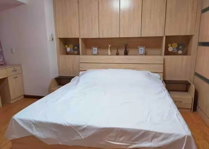 R&r Entire Unit Apartamento Manila
